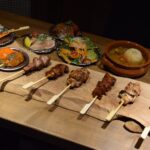 夏の締めくくりと秋の宴会に。梅田の焼き鳥コースは全14品4,500円から